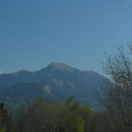 Appart Paisible, Propre Et Accueillant Pers-Jussy Exterior foto